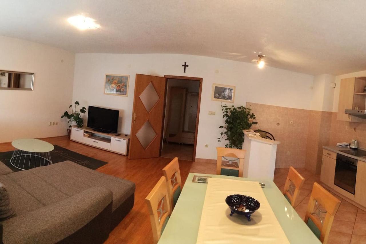 Apartmani Bosko Baraban Dugi Rat Exterior foto