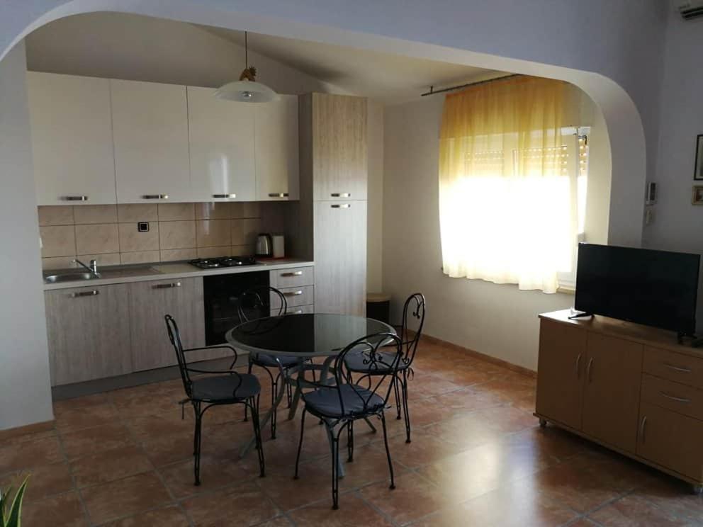 Apartmani Bosko Baraban Dugi Rat Exterior foto